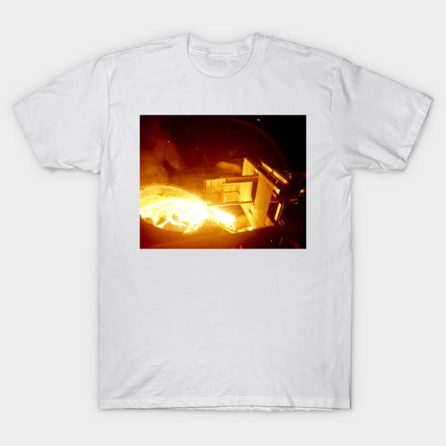 Steel production (T810/0005) T-Shirt by SciencePhoto